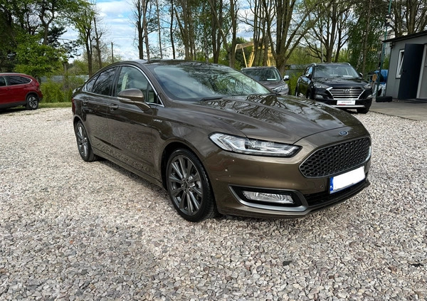 Ford Mondeo cena 79700 przebieg: 185000, rok produkcji 2017 z Ostrowiec Świętokrzyski małe 232